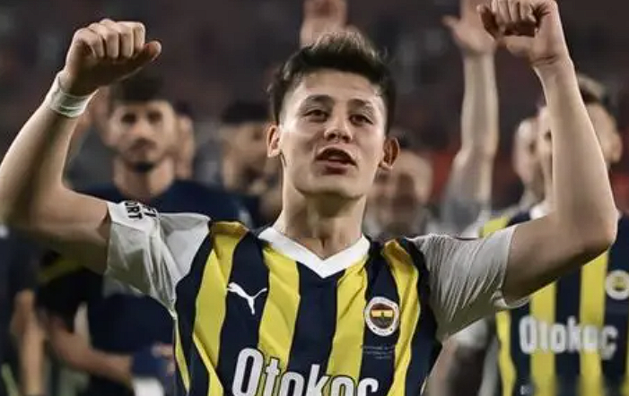 皇馬球員居萊爾訓(xùn)練狀態(tài)佳，歐冠對陣?yán)锲质装l(fā)無虞