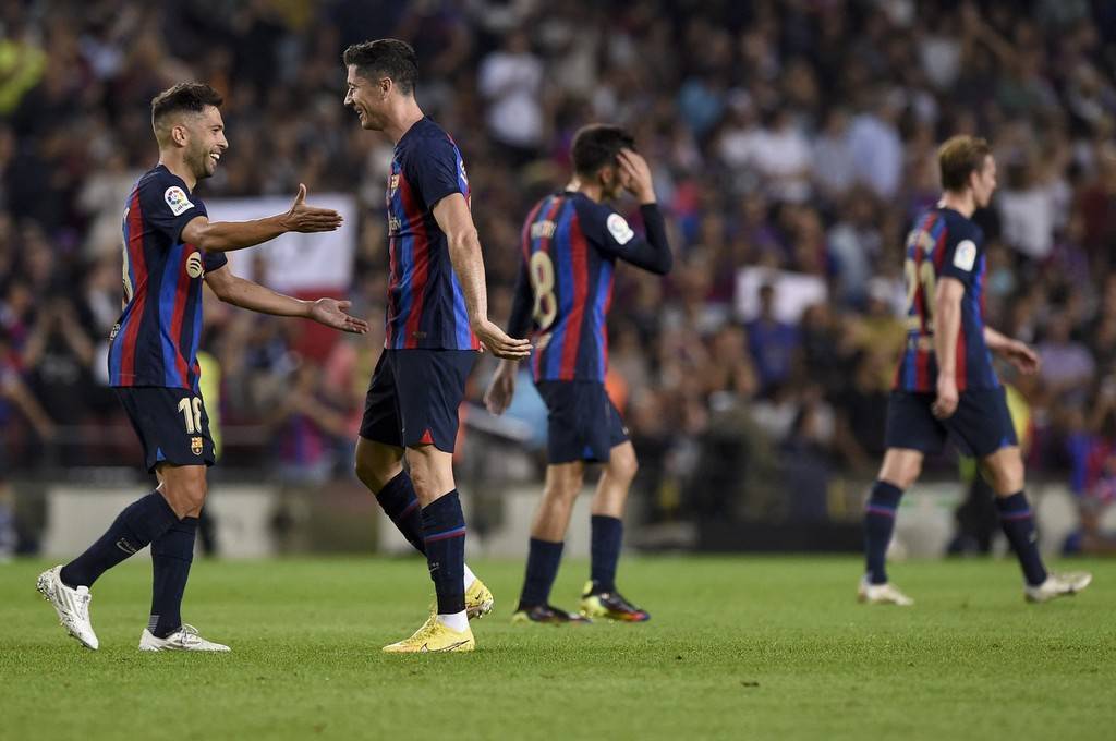 帕福斯主場筑防線，黃潛客場覓生機