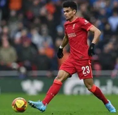 十人拜仁歐冠客勝巴黎后基米希談迪亞斯紅牌事件