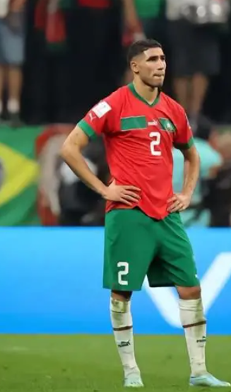 阿什拉夫傷后發(fā)文展堅(jiān)韌，感恩球迷關(guān)懷顯風(fēng)度