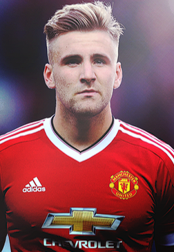 庫(kù)尼亞談曼聯(lián)隊(duì)友：從榜樣力量到默契共建的團(tuán)隊(duì)融合之路