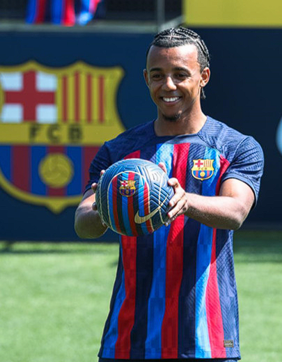 <a href='https://www.www.llxzyyy.com/news/tag/258.html' style='color: blue;'>巴薩</a>后防變數(shù)：孔德訓(xùn)練未完成，加西亞或臨危受命