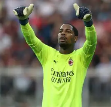 法媒聚焦：米蘭、<a href='https://www.www.llxzyyy.com/news/tag/606.html' style='color: blue;'>拜仁</a>、<a  style='color: blue;'>利物浦</a>三將續(xù)約風(fēng)云