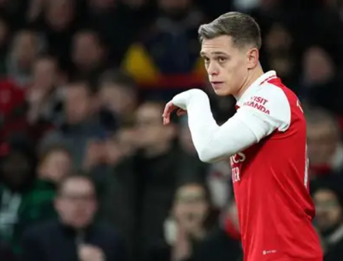 阿森納續(xù)約特羅薩德：穩(wěn)定陣容與市場博弈下的決策