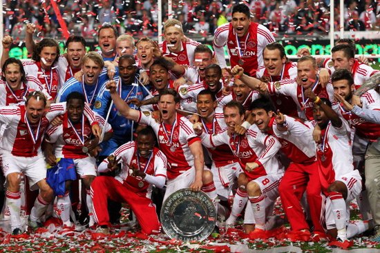 阿賈克斯歐冠悲歌：從輝煌到深淵的墜落