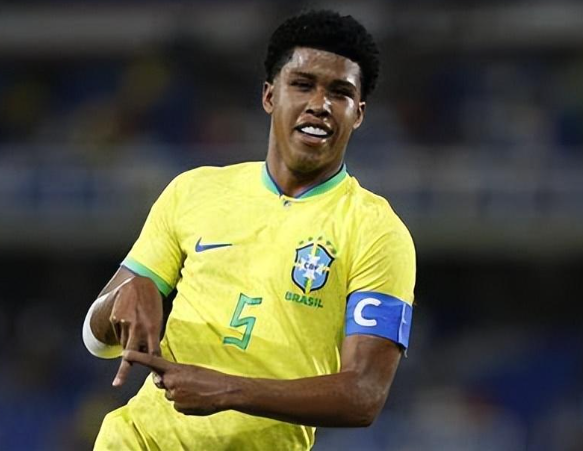 安德烈&middot;桑托斯賽前發(fā)聲：談成長、夢想與國家隊(duì)征程