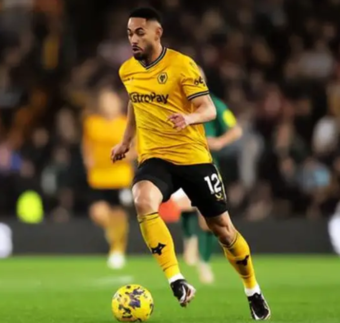 庫(kù)尼亞遭阿森納球迷詢(xún)問(wèn)轉(zhuǎn)會(huì)，曼聯(lián)球迷熱議顯忠誠(chéng)