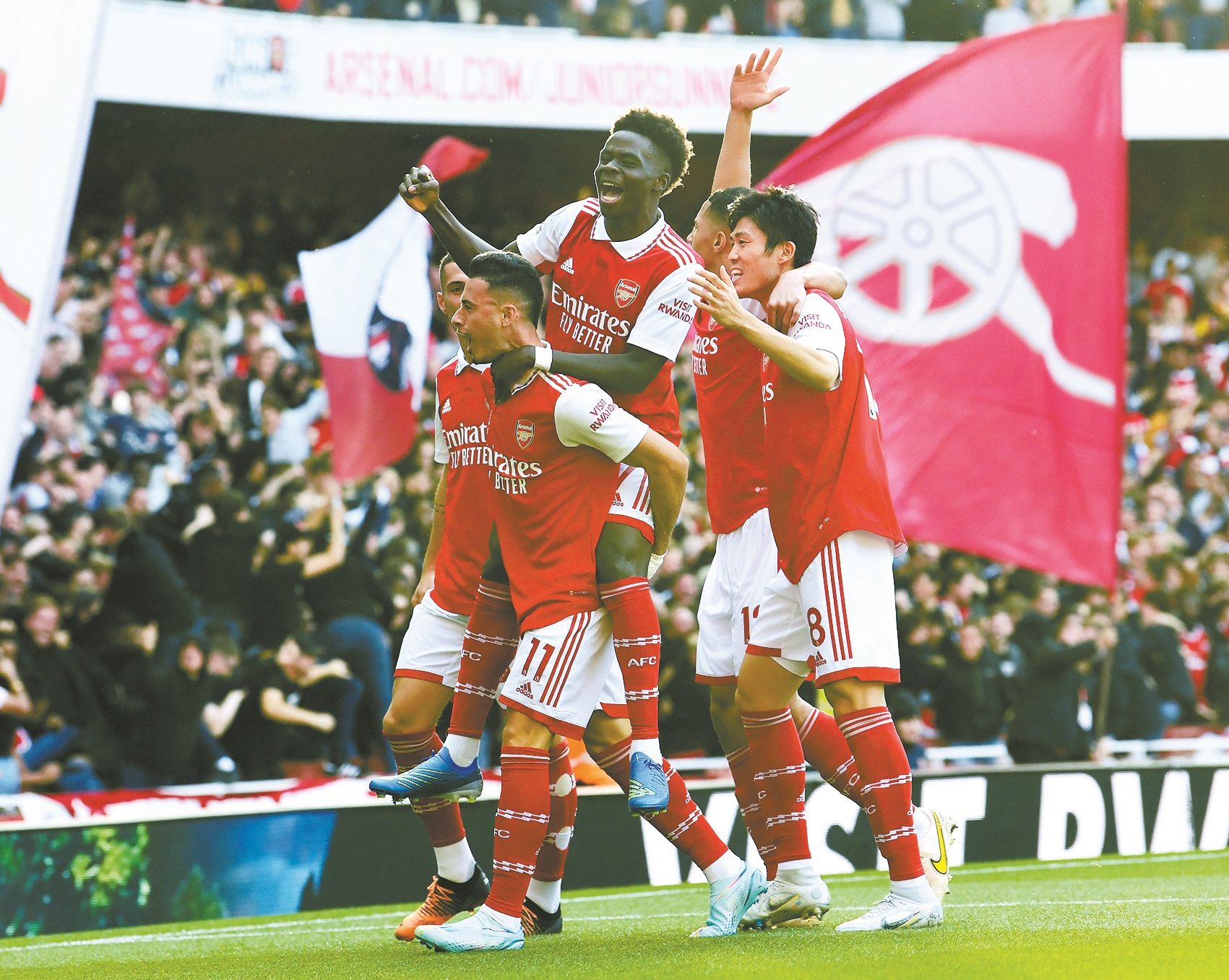 槍手歐冠狂飆：青春風(fēng)暴鑄就鋼鐵防線