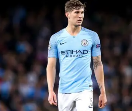 斯通斯豪宅圍欄再惹爭議，規(guī)劃許可成焦點(diǎn)