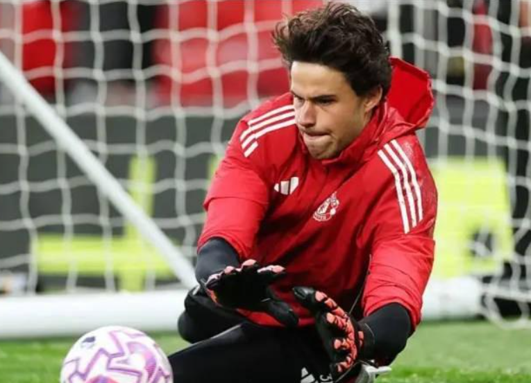 曼聯(lián)門(mén)將更迭顯成效：拉門(mén)斯獲名宿盛贊