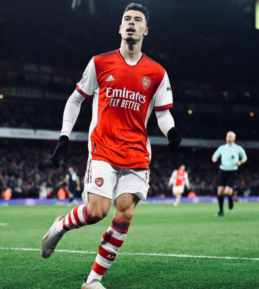 阿森納賽前風(fēng)云：馬丁內(nèi)利展望歐冠，剖析過往與競爭