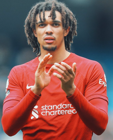 傷病與高薪下的困境：皇馬對阿諾德態(tài)度轉(zhuǎn)變引關(guān)注